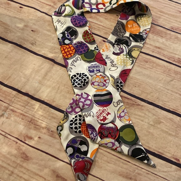 Coach Tie or Head Wrap - Picture 4 of 4